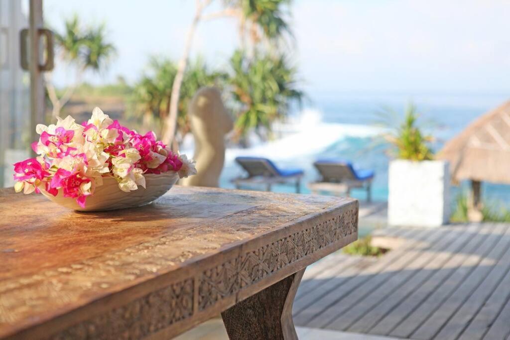 Villa Lumba Lumba - Oceanfront & Spectacular View! Lembongan Exterior foto